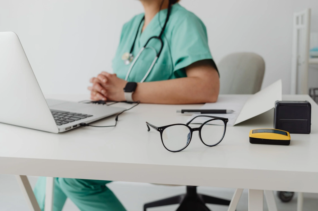 Elevating Healthcare: Unveiling the Qualities of the Best Clinic Management Software management software