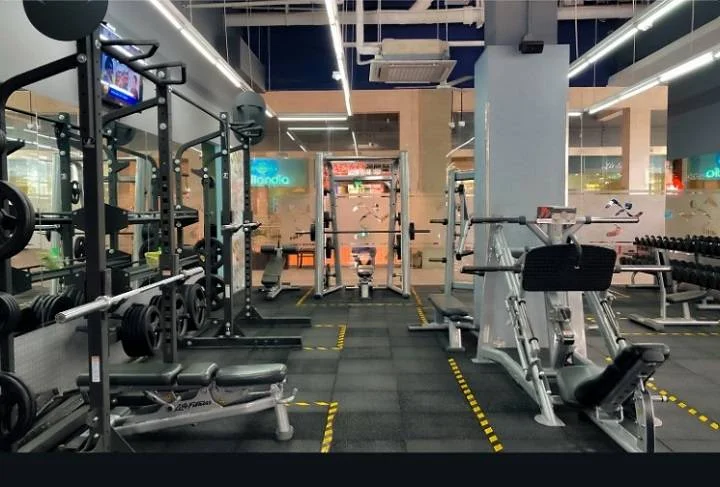 Sweating It Out in SoCal: A Deep Dive into World Gym San Diego Reviews world gym san diego reviews