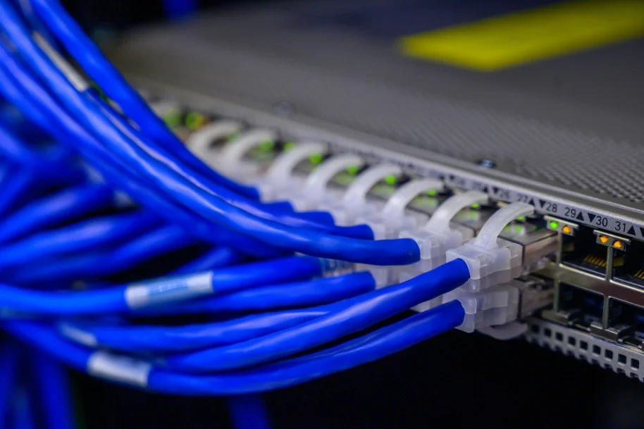 Does the Physical Condition of a Server Impact Performance