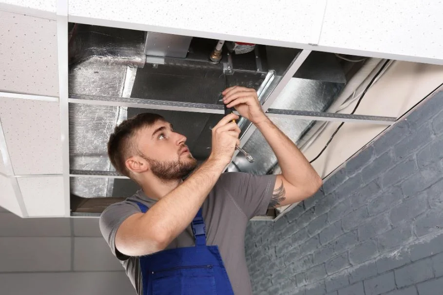 The Benefits of Hiring an Electrical Worker for Electrical Upgrades electrical worker