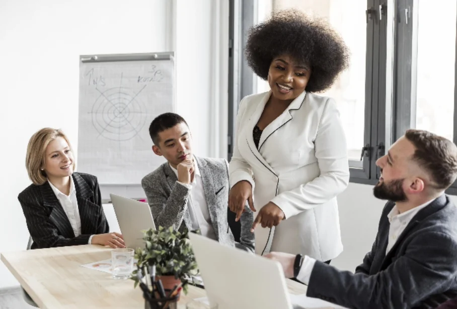 How to Effectively Coach Your Team to Greatness Coach