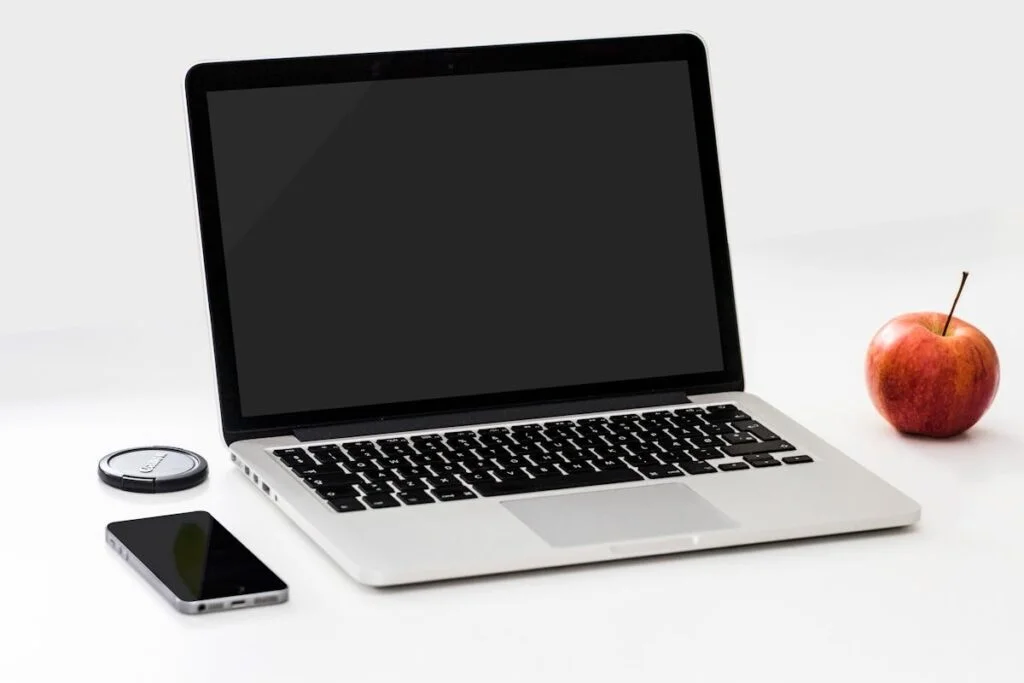 High-End Gadgets, combination of laptop apple and mobile