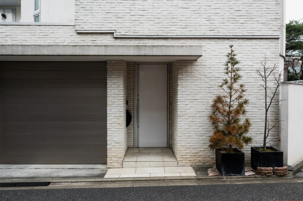 Maximizing Your Home Security and Convenience with Proper Garage Door Care Home Security and Convenience with Garage Door